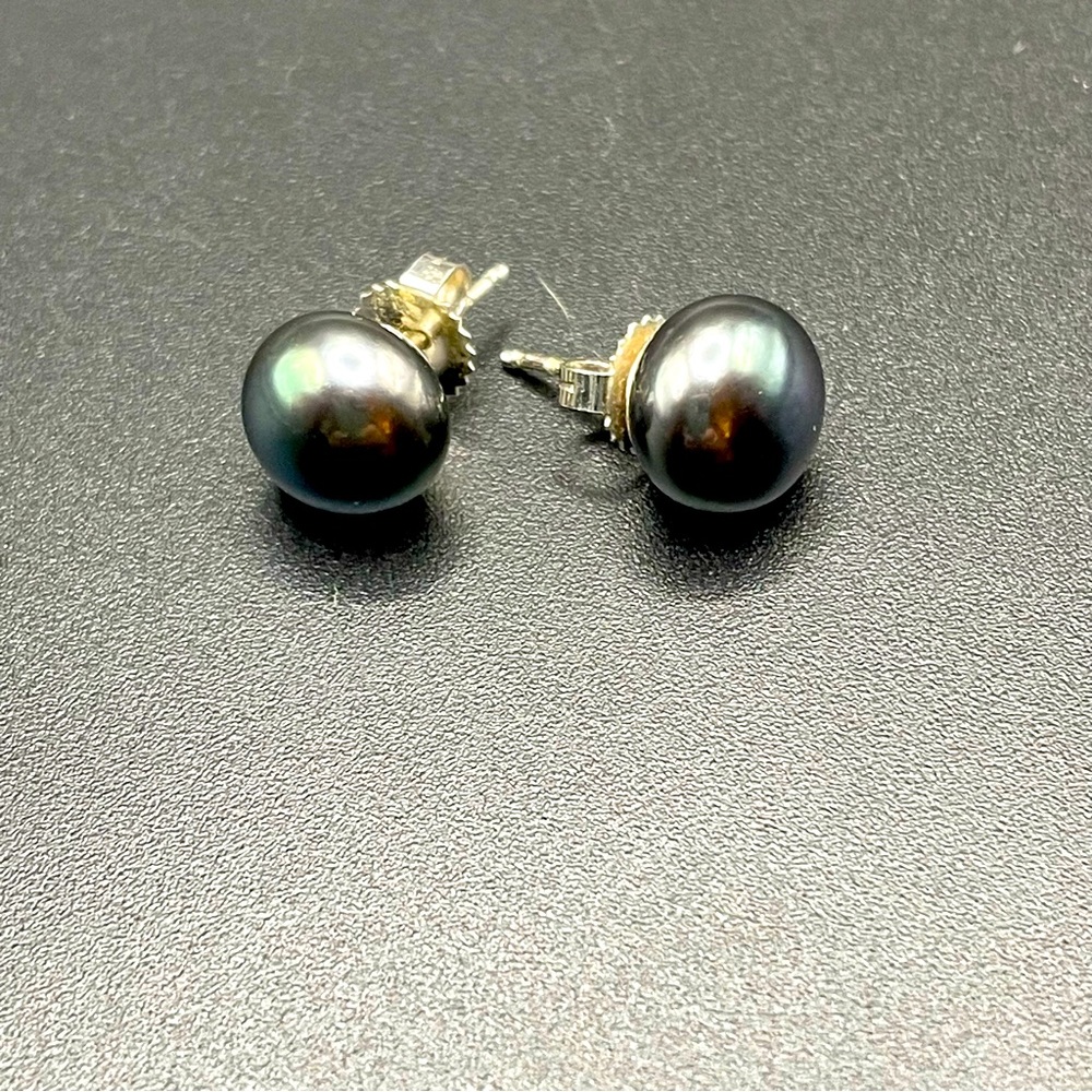 Honora Freshwater Black Pearl Stud Earrings EUC